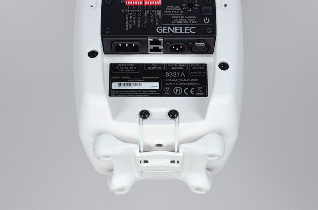 画像6: ホームリスニングでも大いに輝くGENELECスピーカー。音楽そしてステレオAV再生を試す【ステレオ再生 第②回】