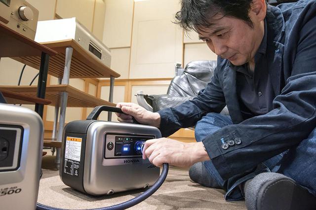 画像: 取材では2台のE500 for Musicを使い、CDプレーヤーだけつないだ場合や、プリアンプまでつないだ場合などの違いも聞き比べている。コネクターもしっかりしており、プラグの安定性も抜群だ