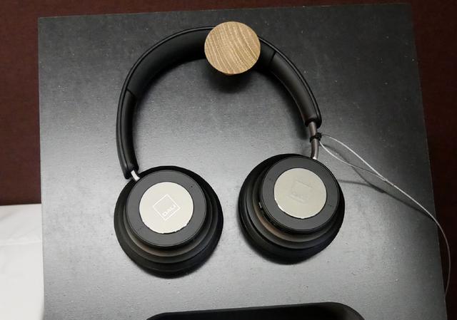 画像: ▲ワイヤレスヘッドホン「IO6」