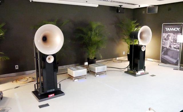 画像: ▲エソテリックブースの試聴システムのメインスピーカーは「DUO XD」(写真)と「Westminster Royal/GR」