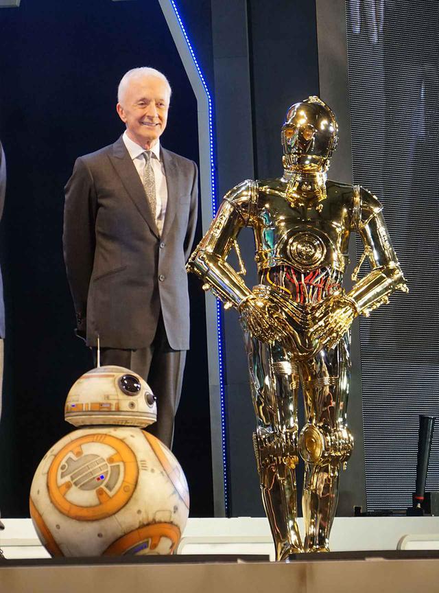画像5: 『スター・ウォーズ/スカイウォーカーの夜明け』がいよいよ今週末に公開! J.J.エイブラムス監督や主要キャストが集結し、待ちきれない思いが爆発寸前だ
