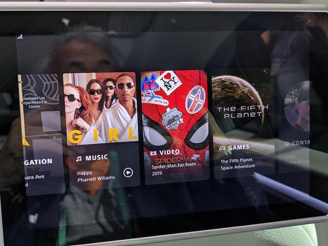 画像: 映画、音楽から好きなコンテンツを選ぶ