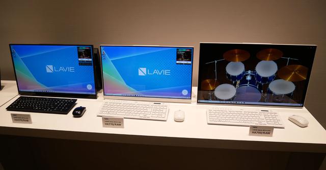 画像: デスクトップの27型モデルは、画面から音の出てくる「Crystal Sound Display」仕様