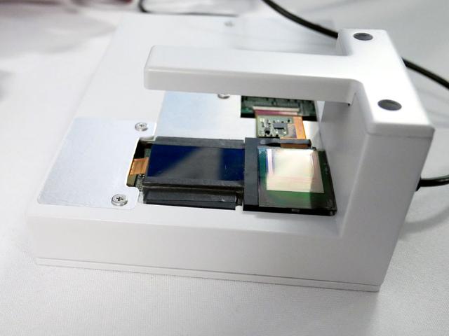 画像1: ジャパンディスプレイ、東大と共同で、薄型・フレキシブルな生体認証用センサーを開発。高速・高解像度での読み出しを実現。3年後の実用化を目指す