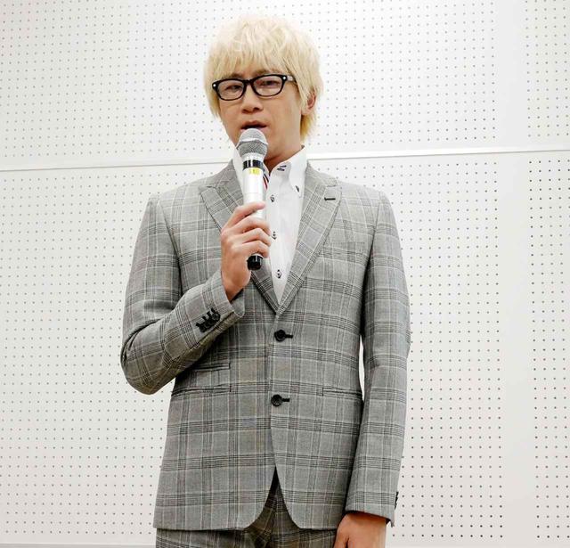 画像: 会見に出席した、ラジオDJのやまだひさし氏。アイ・オーの特命大使でもある