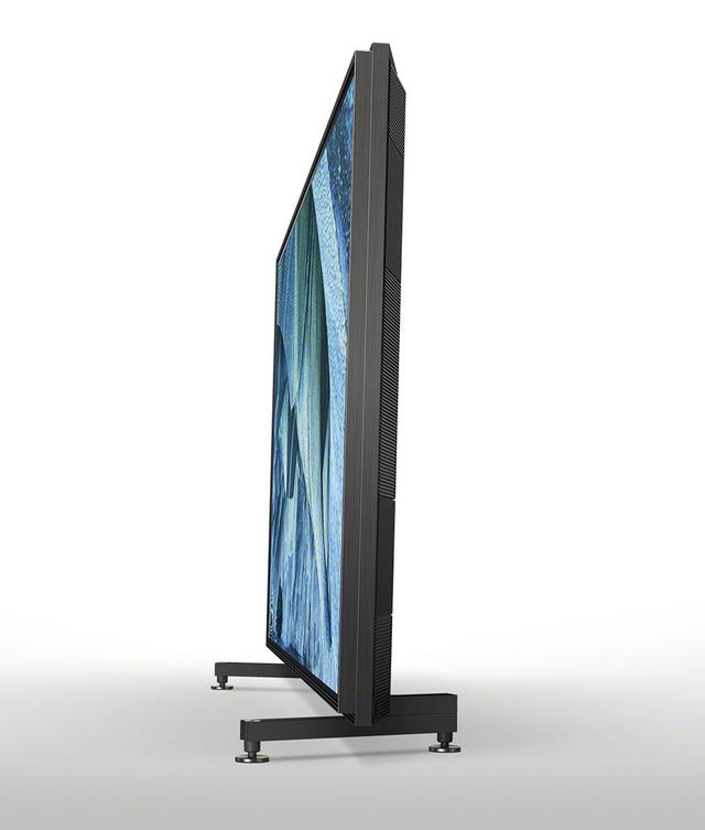画像: サイドビュー。スタンド込みの奥行は約43cm