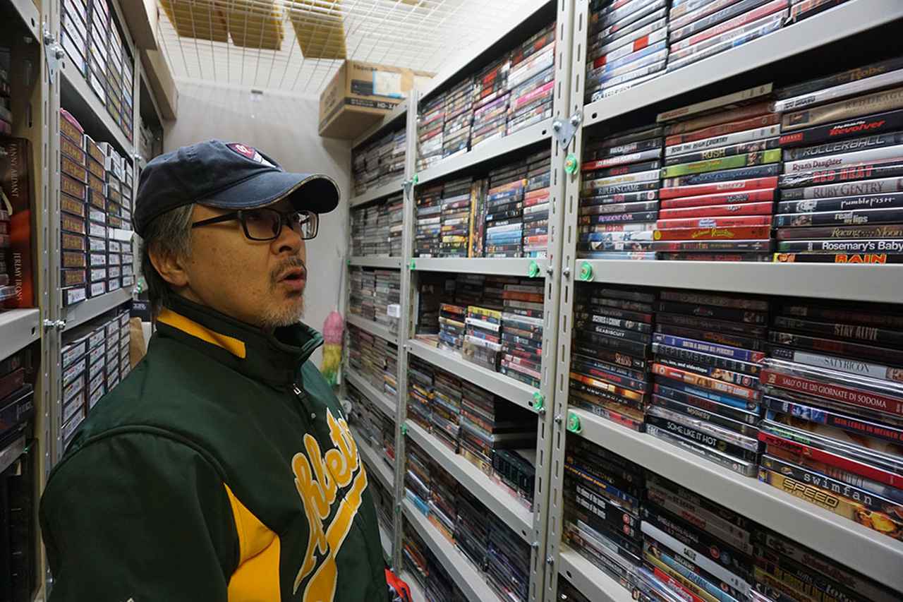 画像: 「じっくり調べると、かなり貴重なディスクもあるんですが……」と堀切さん