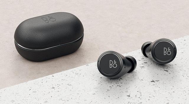 B&Oの完全分離型Bluetoothイヤホン「E8 第三世代」は、小さなサイズで