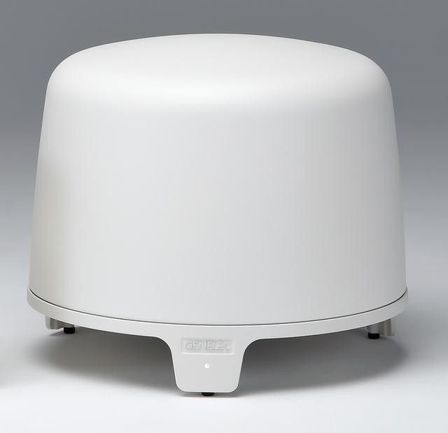 画像6: GENELEC『G One』シンプルかつハイクォリティ。小型でも強靭さを表現できる稀有な存在だ
