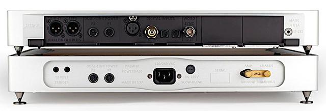 画像: Discrete DAC Plusの背面。写真のスパイクは非装備品で、標準装備品はスペシャル・ラバーフィートとなる