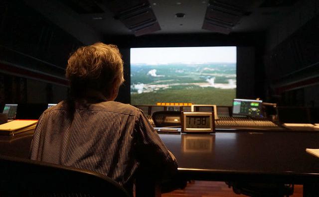 画像: BS4K8K放送で22.2chでオンエアされたコンテンツをドルビーアトモスに変換した素材を視聴している
