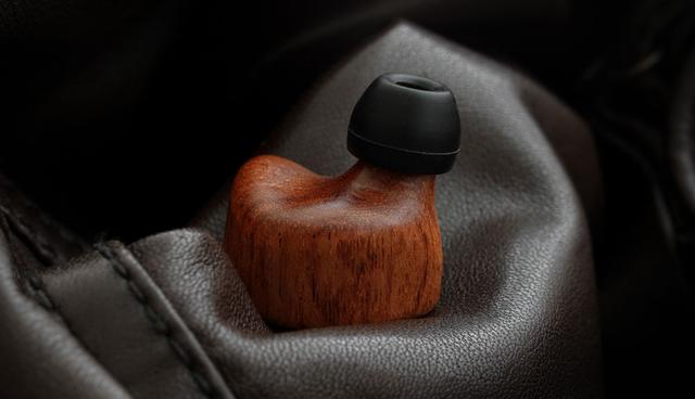画像2: Astrotec、静電型の高域再生とダイナミック型の厚みのある低音再生を兼ね備えたハイブリッドイヤホン「Phoenix」を発売
