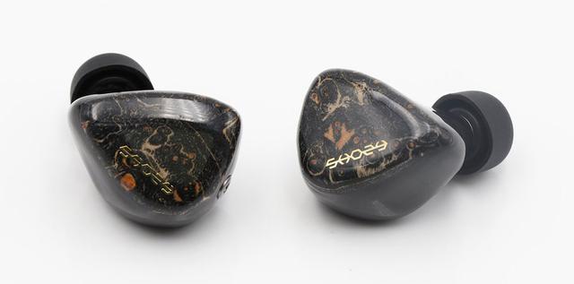 画像1: Shozy、5ドライバー搭載のユニバーサルIEM「Form1.4」を6月27日に発売。ボーカルと響きの再現が秀逸な仕上がり