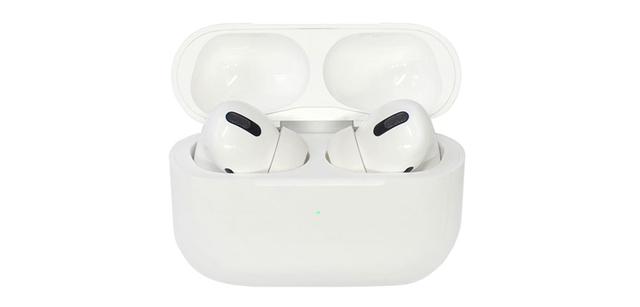 画像: 本イヤーピースを装着した状態で充電ケースに収納可能