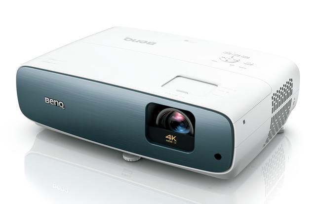 画像1: 明るさと鮮やかさを活かした大画面ならば、テレビとは異なる感動が得られる BenQ「TK850」