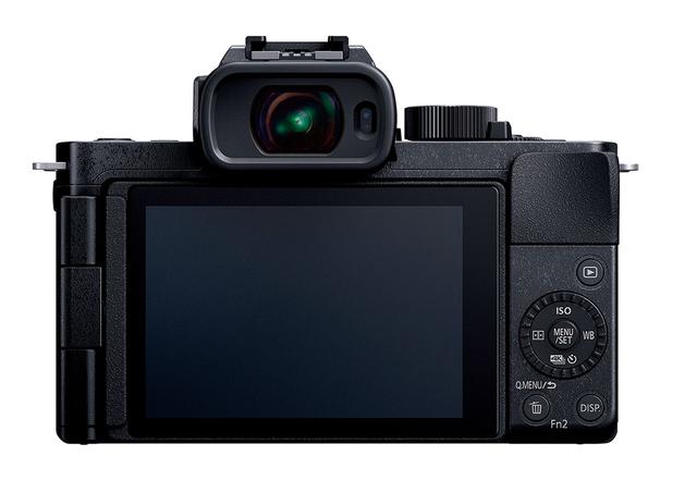 画像: 液晶モニターは3インチの約184万画素タイプ。可動式で様々な角度からの撮影にも対応する
