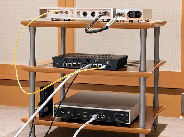 画像: Step.3:NASとsNH-10Gをオーディオ用LANケーブルでつなぐ