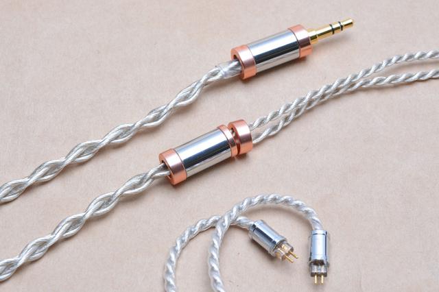 画像2: e☆イヤホン、声優・山下七海とコラボしたユニバーサルIEM「AXH 773 Edition」を期間限定で発売。7万7300円