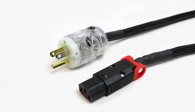 画像: Belden、独自のロック機構できっちりと固定でき3Pタイプの電源ケーブル「PS9364」を10月21日に発売