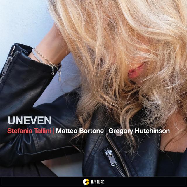 画像: UNEVEN/STEFANIA TALLINI