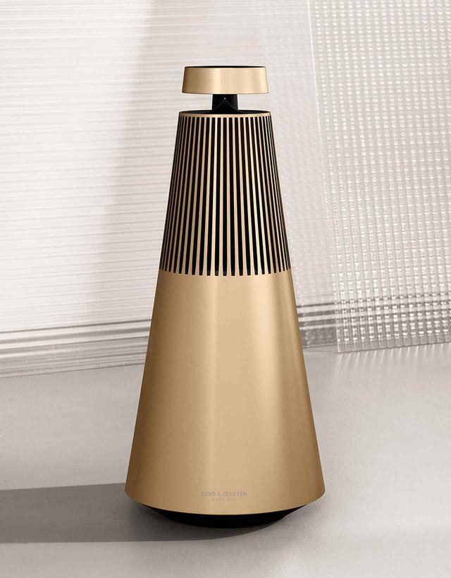 画像3: Bang & Olufsenが限定ラインの「Golden Collection」9モデルを発表。家族や仲間と家で過ごす大切な時間を祝福する為にデザインされた