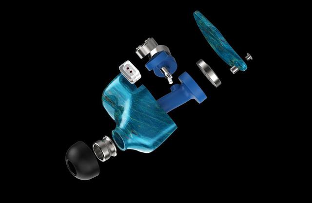 画像2: Unique Melody、3ダイナミックドライバーを搭載した、木材ハウジングのユニバーサルIEM「3D Terminator」を1月29日に発売