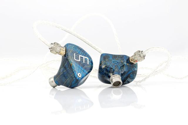 画像1: Unique Melody、3ダイナミックドライバーを搭載した、木材ハウジングのユニバーサルIEM「3D Terminator」を1月29日に発売