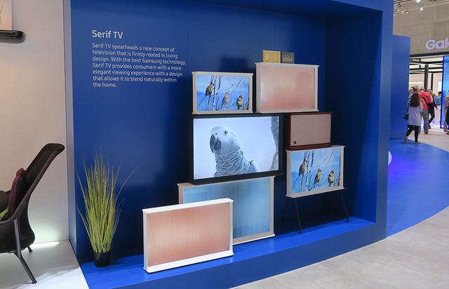 画像: サムスンエレクトロニクスの「SERIF TV」(2016年IFAで撮影)