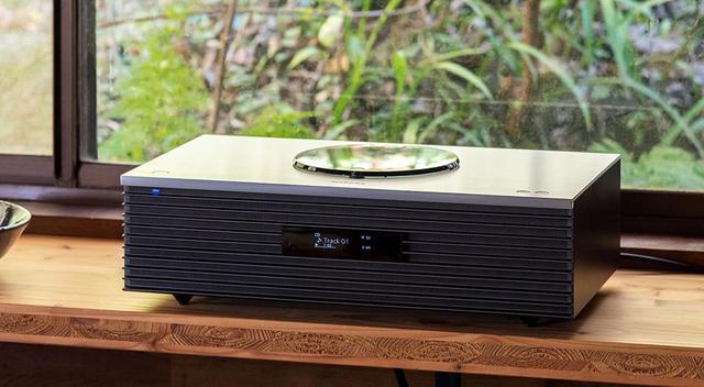 画像3: テクニクス「SC-C70MK2」は、新生活を豊かに彩る素敵なオールインワンシステムだ。ラジオからハイレゾ、レコードまでこの音で楽しめる幸せを実感する(後編)
