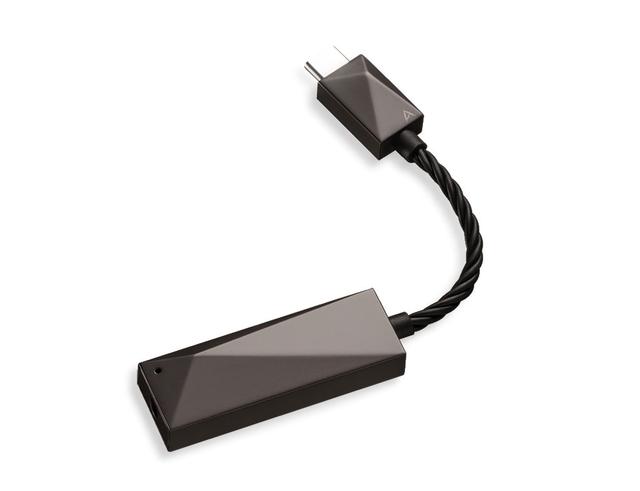 画像1: Astell&Kern、モバイル機器でハイレゾを高音質再生できるデュアルDAC仕様の、ポータブルUSB DACアンプ「PEE51 AK USB-C Dual DAC AmplifierCable」を4月23日に発売