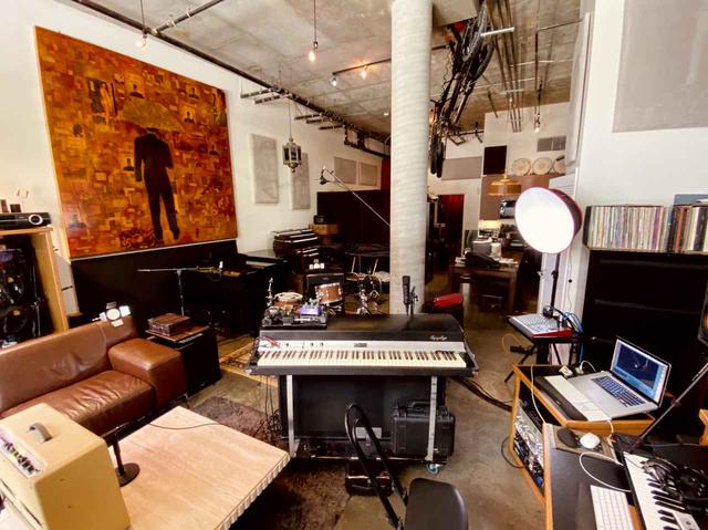 画像: Randy Emata Studio 写真:Randy Emata