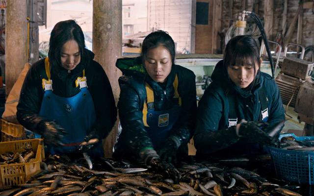 画像1: 【コレミヨ映画館vol.54】『海辺の彼女たち』 雪が残る北の町にたどりついた少女たち。新人監督のすばらしい青春映画!