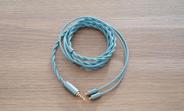 画像1: DD HiFiの有線イヤホン「Janus」は、初めてのバランスイヤホンに好適の一台。デザイン性と音質がマッチし、豊かな音場感、響きの余韻が楽しめる