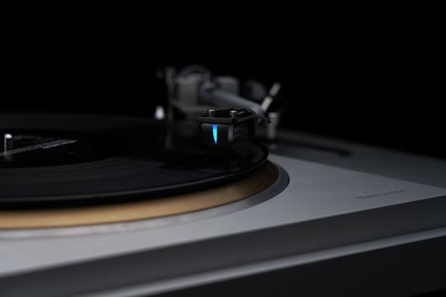 画像1: DS Audio、新製品のディザーカットを公開! 光カートリッジの最上位モデル「GRAND MASTER」を彷彿とさせる威容を備えたデザイン!