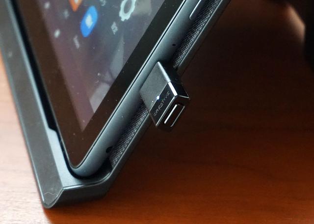 画像: Amazon Fire HD 8PROのUSB Type-CにBT-W3を挿してみた。こうすることでAmazon MusicやPrime Videoもいい音で再生可能