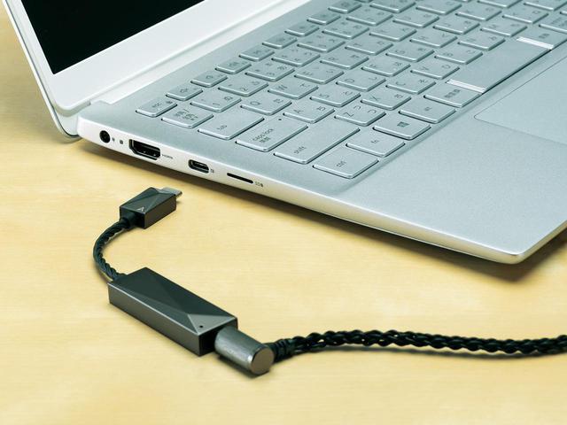 画像: Androidスマホ/タブレットのほか、USB TypeC端子を備えたWindows PC、Mac PCでも使用可能。音量調整はパソコン側で行なう