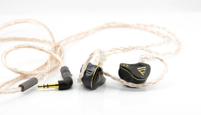 画像3: qdc、IEMのフラッグシップモデル「Anole V14」を6月4日に発売。カスタム/ユニバーサルを選択可。プラグは3.5mm、2.5mm、4.4mmに対応