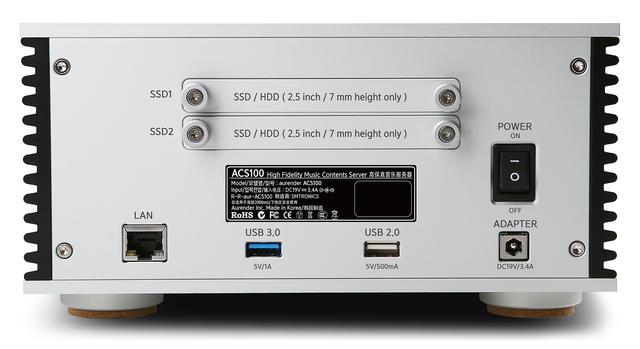 画像: ACS100のLANポートはひとつのみ。スイッチングハブ機能は非搭載だ。上部に2.5インチSSD/HDD用スロットを2系統備えており、ユーザーが自由に換装可能