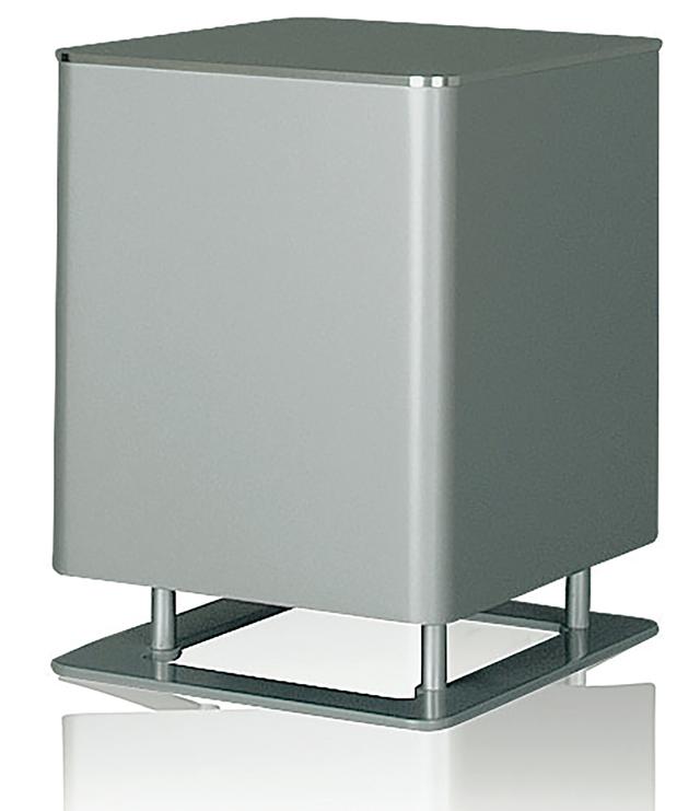 PIEGA ピエガの新エントリーラインはシャープなキャビネット、豊かな音