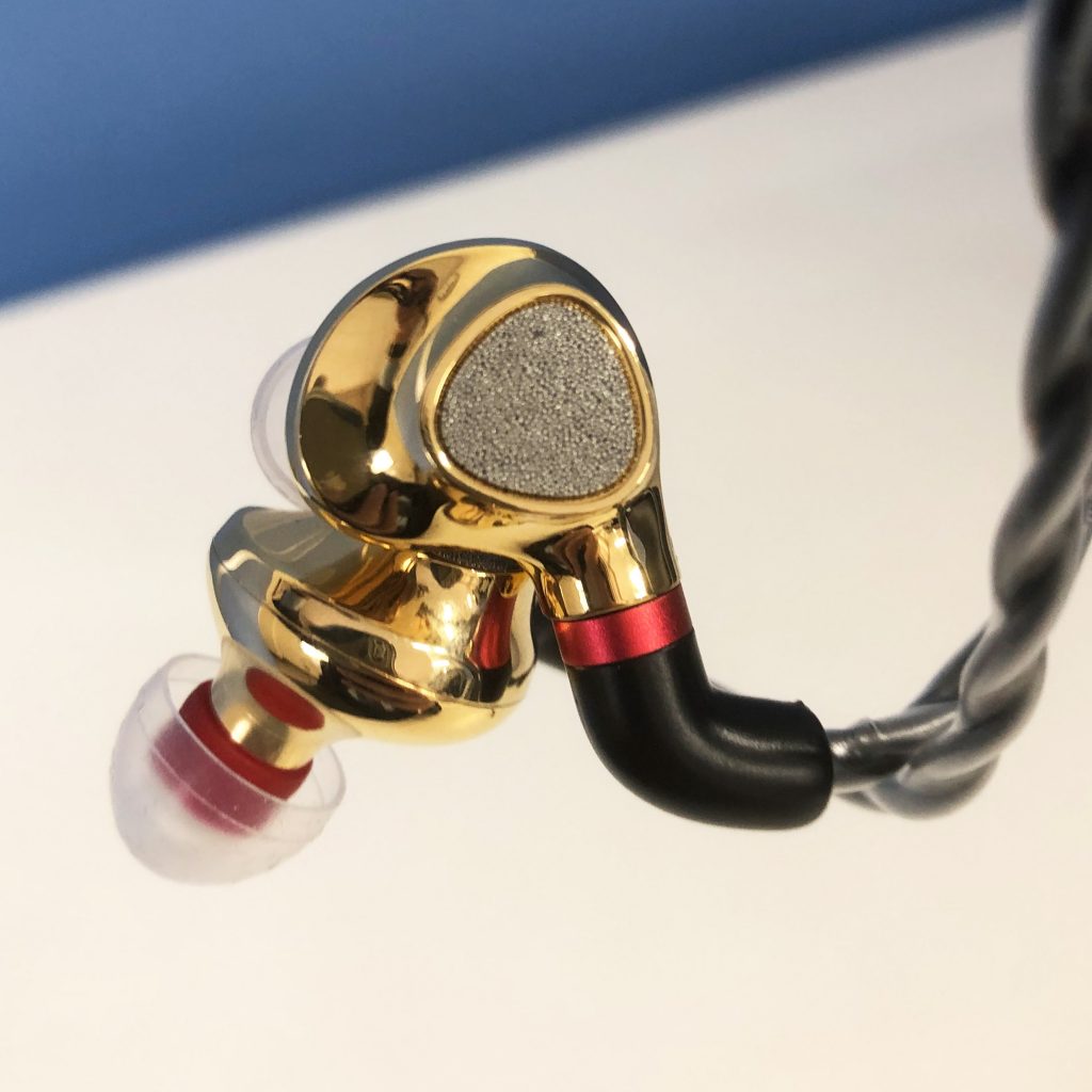 TinHiFi、12mm平面ドライバー搭載のフラッグシップIEM「P2Plus