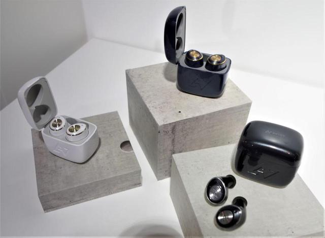 AVIOT、完全ワイヤレスイヤホンの新製品展示会を開催。新フラッグ