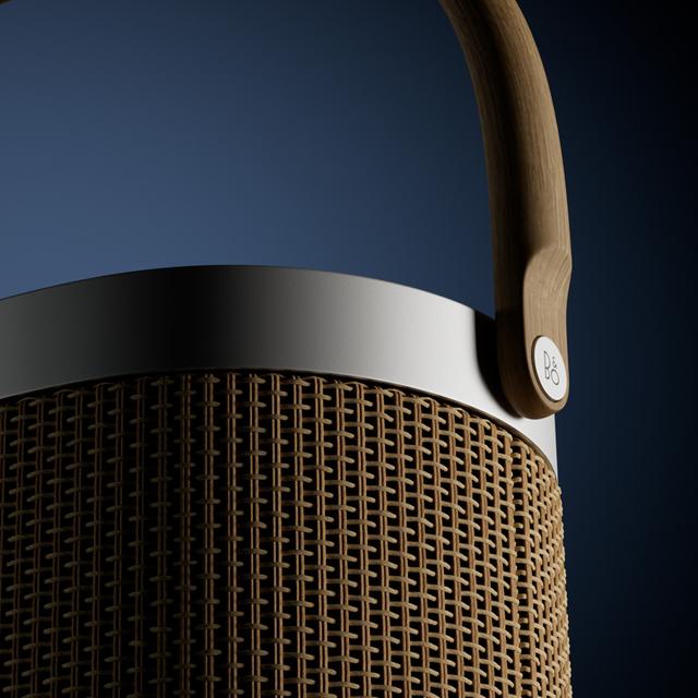 Bang & Olufsenが、同社製品のデザインの軌跡をたどるアーカイブ展を