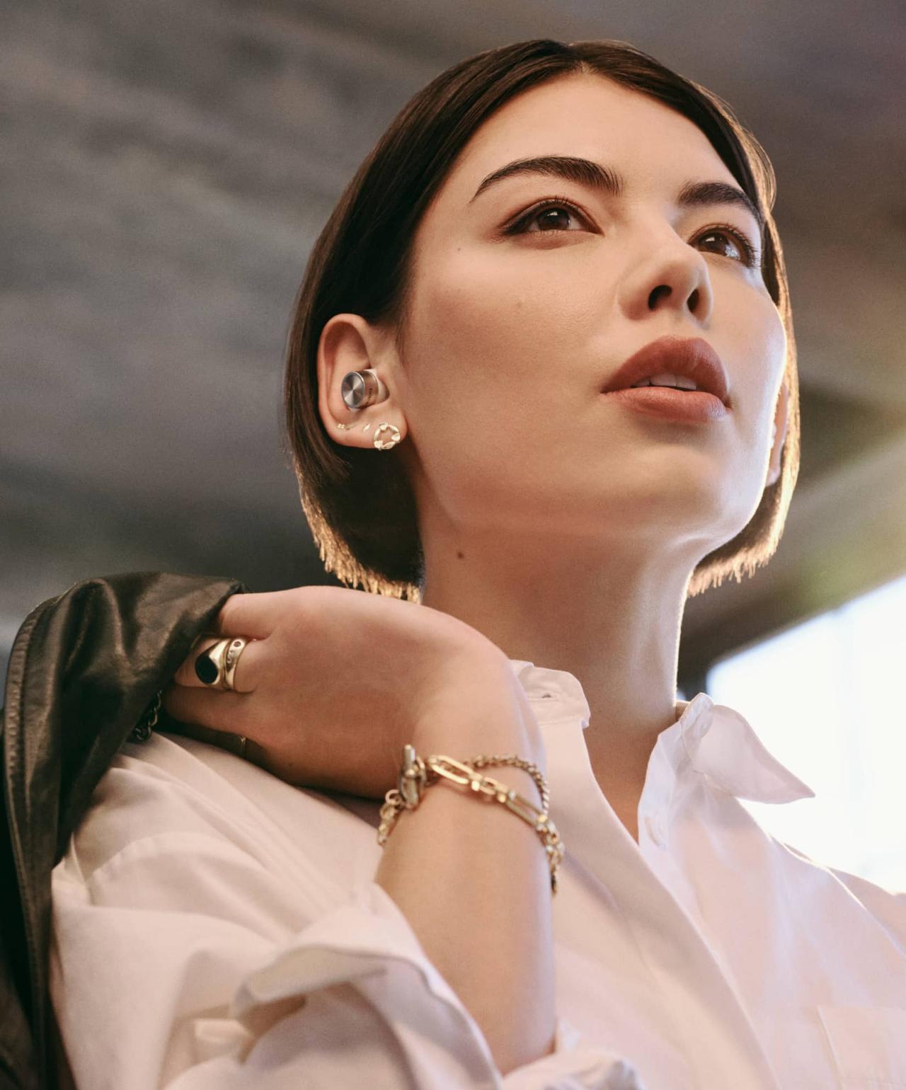 画像: Pi7 S2 True Wirelessインイヤー・ヘッドフォン | Bowers & Wilkins