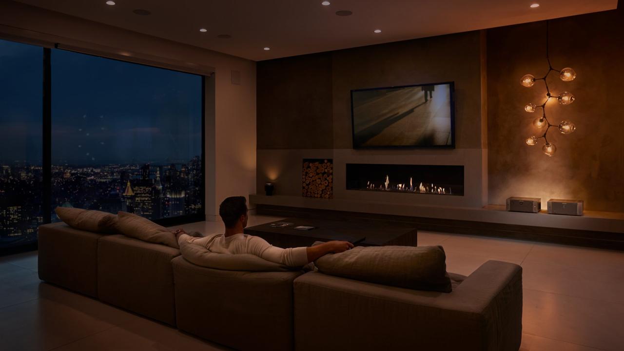 画像: AV 10　15.4ch AVプリアンプ │ Marantz公式