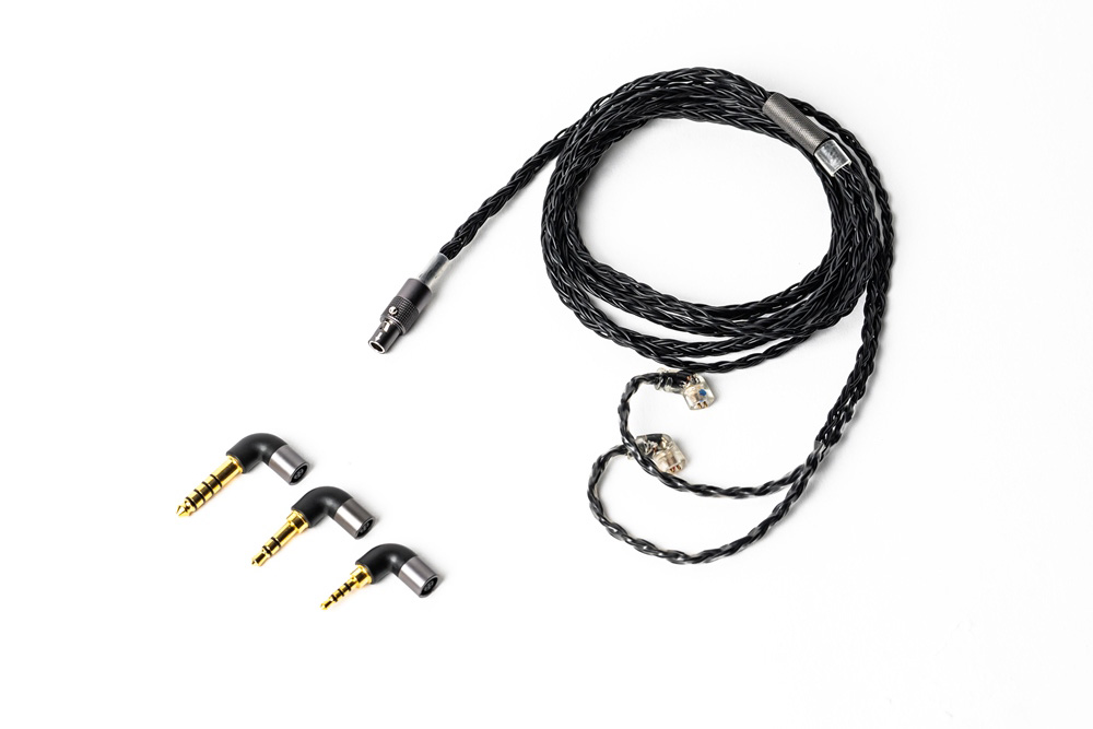 qdc、15ドライバー仕様のハイエンドカスタムIEM「EMPEROR-C 