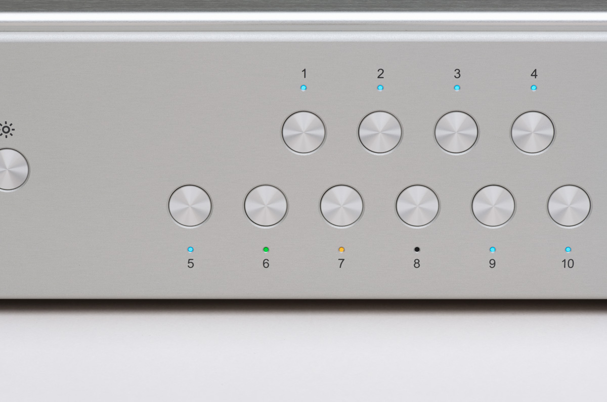 画像3: これは凄い。絵も音も効果絶大だ！『DELA S1-X-J』デラが持てる技術を結集して作り上げたハイエンド・ネットワークスイッチ誕生