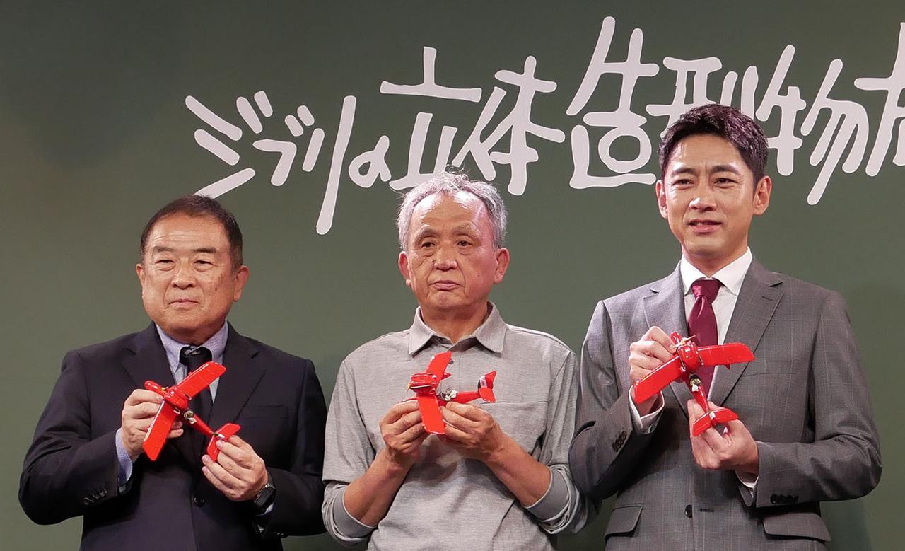 画像: 左から、株式会社スタジオジブリ代表取締役社長・日本テレビ放送網株式会社代表取締役社長執行役員の福田博之氏、伊原 弘氏、小泉孝太郎氏