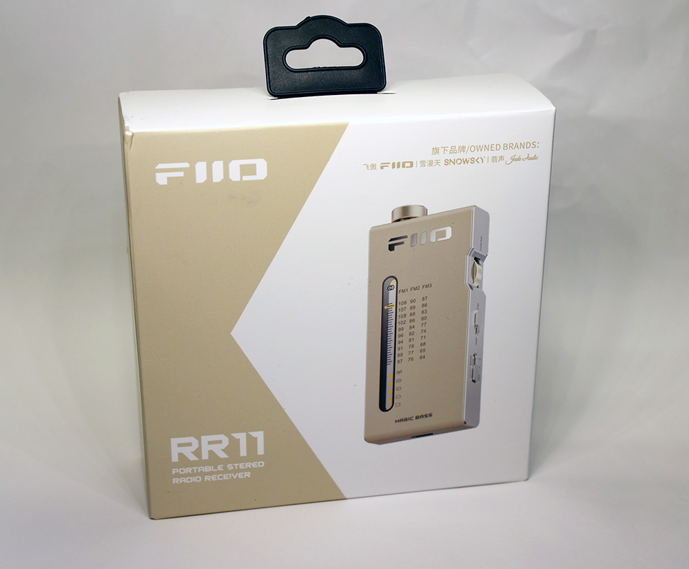 画像2: FIIOのポータブルFMラジオ「RR11」は、アナログチューニングの操作性とクリアなサウンドで、2度楽しめる逸品