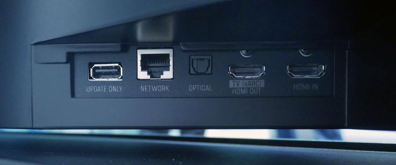 画像: 接続端子は背面に装備。eARC対応HDMI端子の他にもう1系統HDMI入力を備えているので、プレーヤーなどの拡張も容易だ。なおHDMI端子は8K/60pや4K/120p信号には非対応とのこと