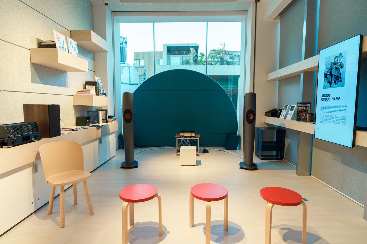 画像: イベントは建物の2階に位置するイベントスペースで行なわれた